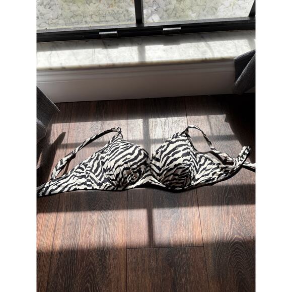 Shade & Shore Bikini - Picture 1 of 6